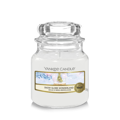 SNOW GLOBE WONDERLAND
